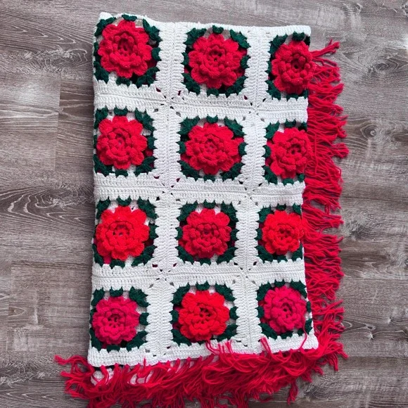 Red Rose Granny Square Chrochet Blanket-‎ Handmade Afghan Throw, Vintage 1970's - Picture 5 of 10